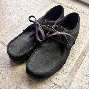 Clark Wallabees *BARELY WORN*